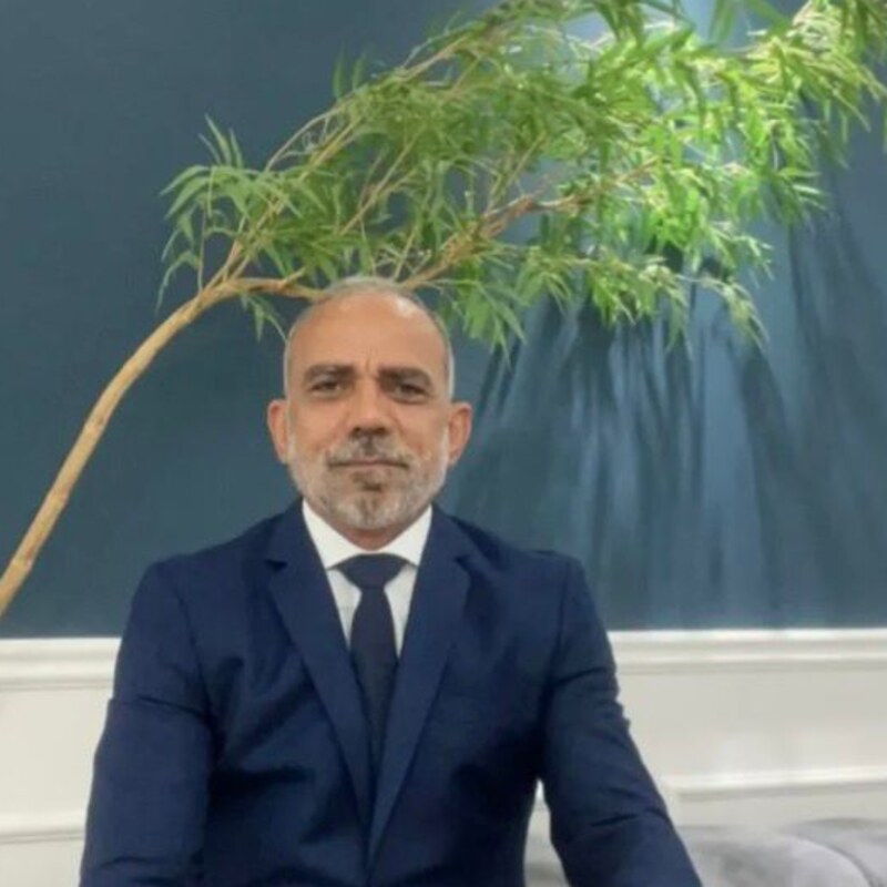 Dr. Renato Souza